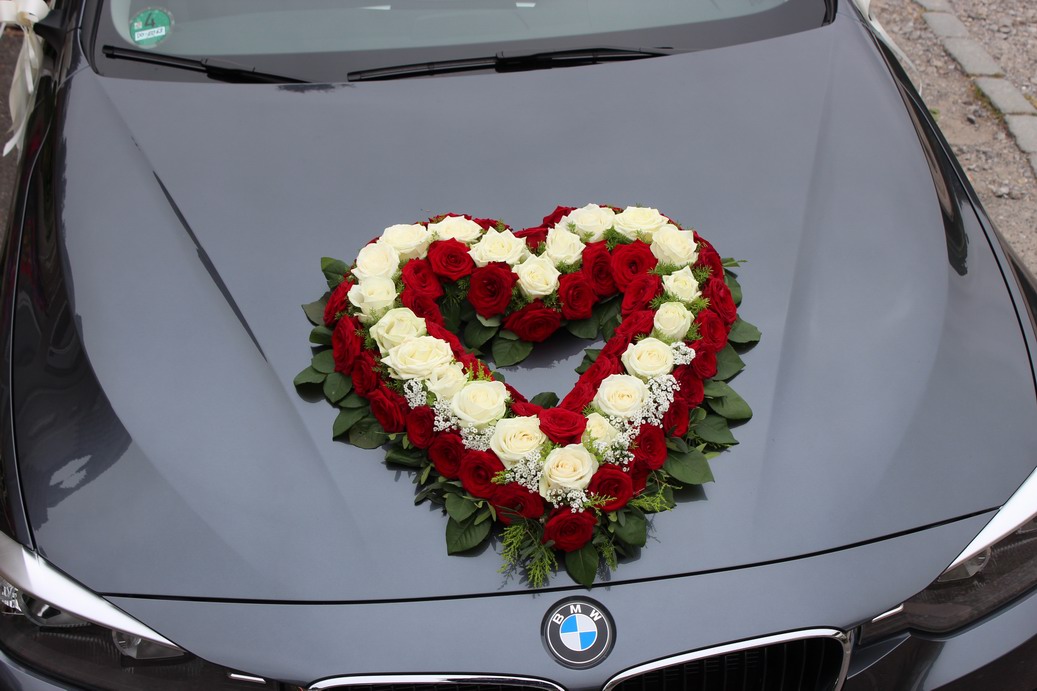 Hochzeit Blumen Auto Autoschmuck, € 9,- (4222 Sankt Georgen an der